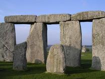 Landscape, Ancient Monuments and Memory in Early Modern Britain 